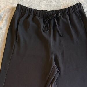 NWT C by One Women's Black Jogger pants with pockets - size XS